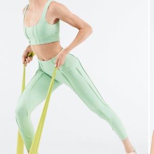 Ultraluxe Contour Crop and Abby MIDI Medium Impact Bra SIZES IN DESCRIPTION